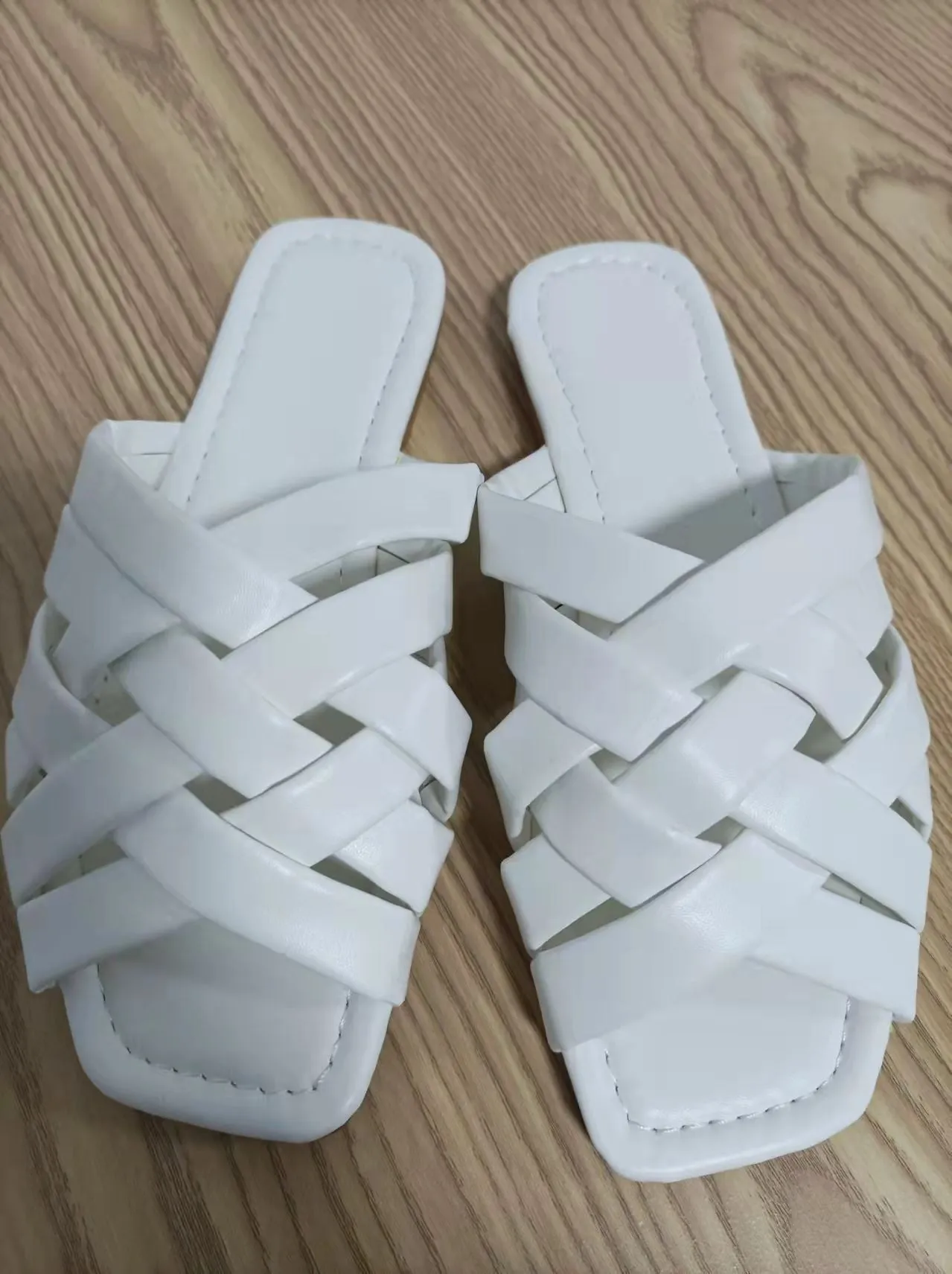 Casual Outdoor Beach Slides